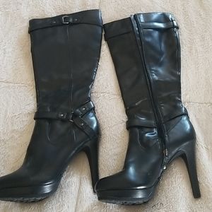 Vera Wang Vickie black faux leather heel boots